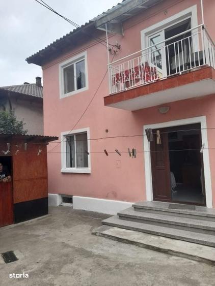 Casă cu 4 camere în Sud