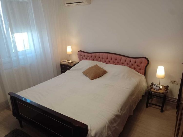 Apartament cu 2 camere semidecomandat, mobilat în Ultracentral