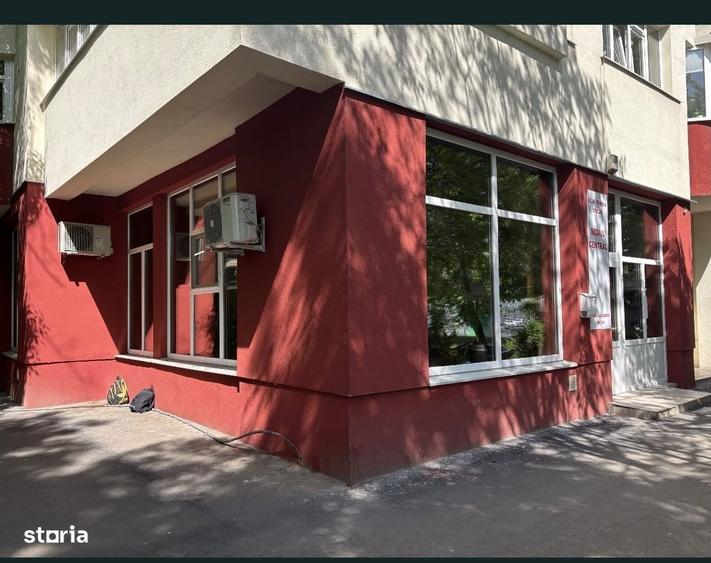 Spațiu comercial, de 205 mp, în Mihai Bravu