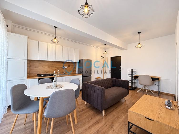 Apartament cu 2 camere semidecomandat, mobilat în Baciu
