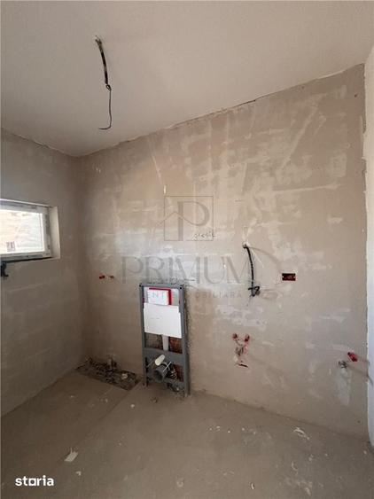 Casă cu 3 camere cu Teren 250 Mp în Central