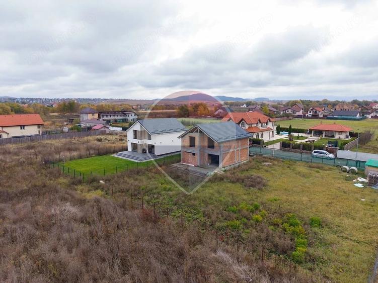 Casă cu 4 camere cu Teren 600 Mp în Colonia Bod