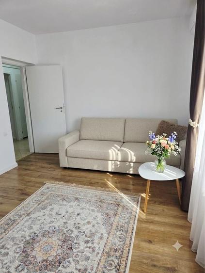 Apartament cu 2 camere decomandat în Baba Novac