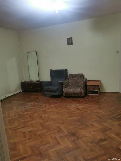 Casă cu 6 camere cu Teren 60 Mp în Centrul Istoric