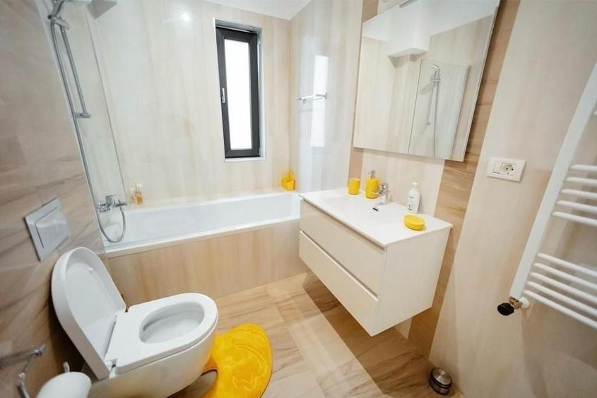 Apartament cu 2 camere semidecomandat în Giroc