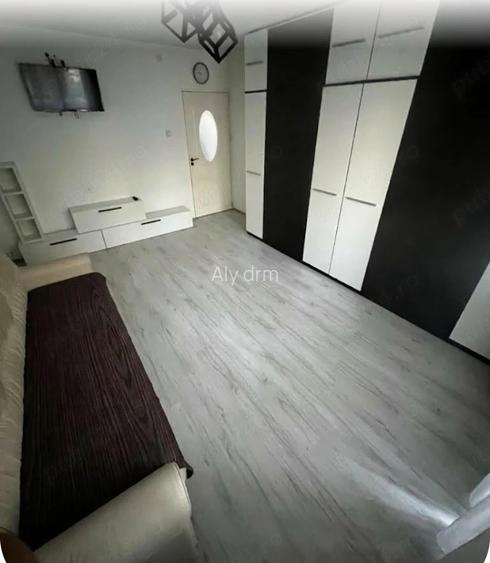 Proprietar inchiriez apartament 2 camere, etaj 1, centrala, renovat