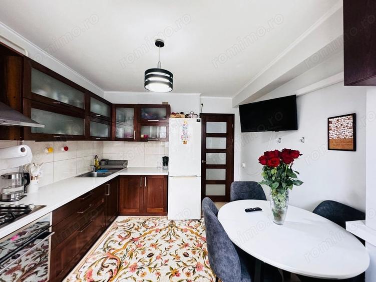 Apartament cu 2 camere decomandat în Costin Georgian