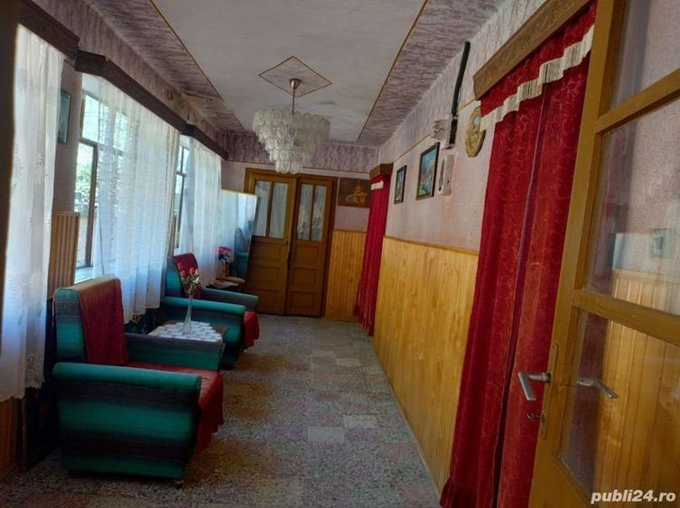 Casă cu Teren 728 Mp în Luncanii de Jos