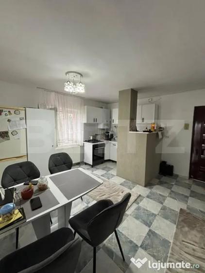 Apartament cu 3 camere decomandat în Obcini