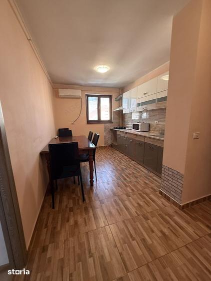 Apartament cu 2 camere în Micro 21