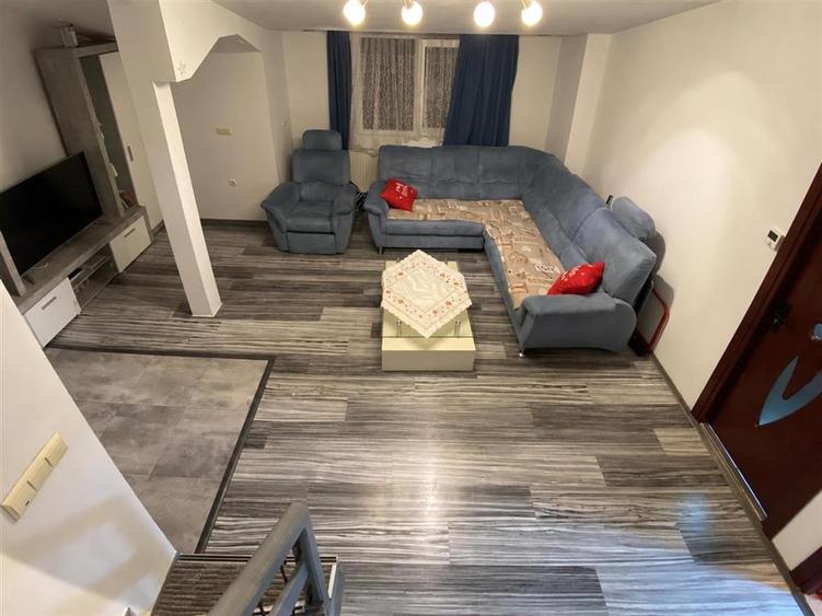 Apartament cu 3 camere semidecomandat în Țiglari
