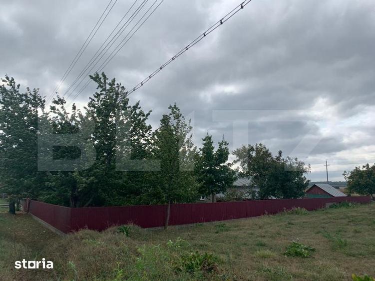 Casă cu 3 camere cu Teren 5100 Mp în Frătăuții Vechi