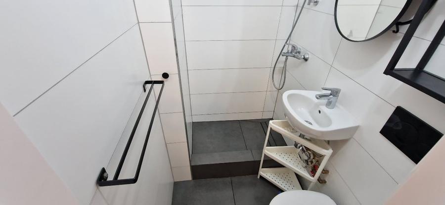 Garsonieră decomandată, mobilată în Floreasca