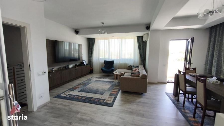 Apartament cu 4 camere în Est