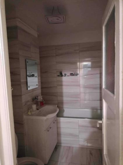 Apartament cu 3 camere decomandat în Dacia