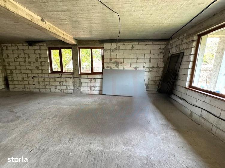 99.900 Euro casa+teren 1000 mp(concesiune) in com Sendreni - 5