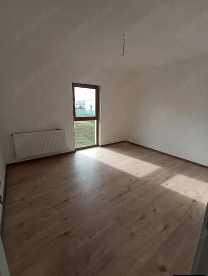 Casă cu Teren 440 Mp în Central