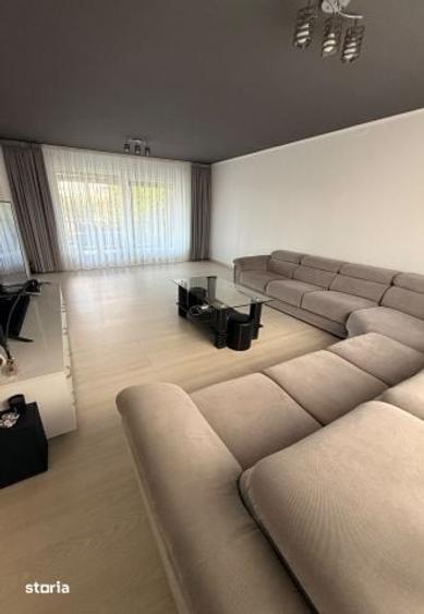 Casă cu 3 camere cu Teren 547 Mp în Brazi