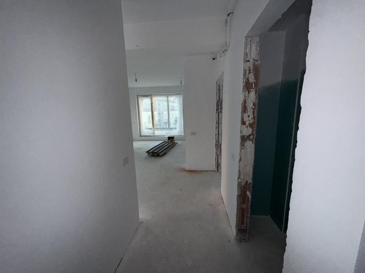 Apartament cu 2 camere decomandat în Theodor Pallady