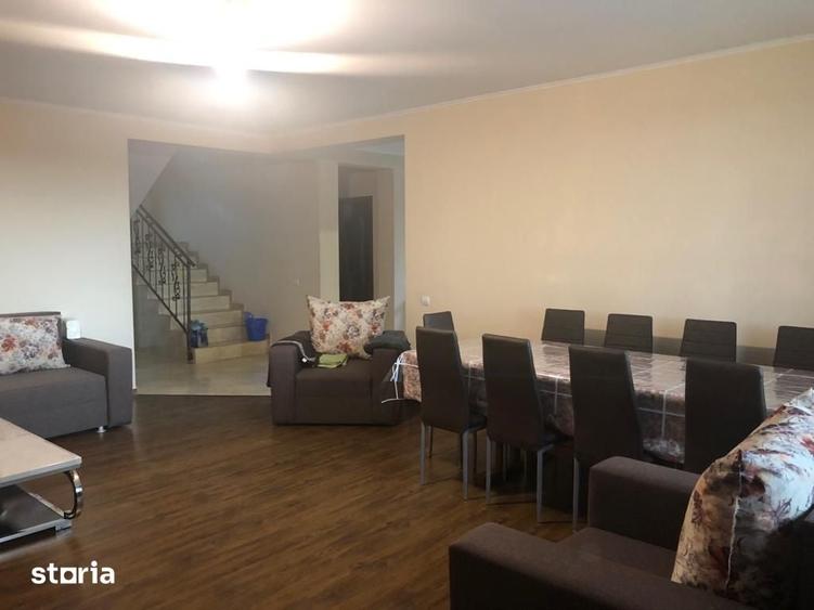 Casă cu 6 camere cu Teren 500 Mp în Petrăchioaia