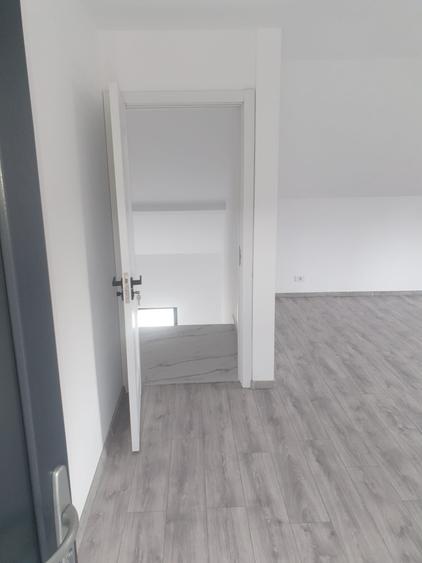 Casă individuală cu 4 camere cu Canalizare în Valu lui Traian