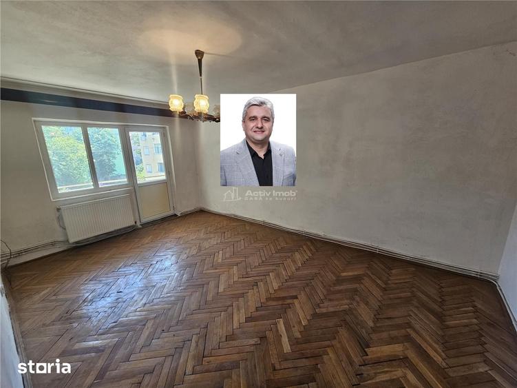 Apartament cu 4 camere decomandat în Central