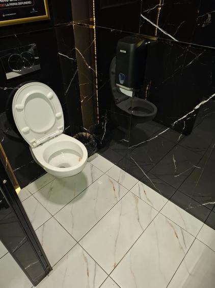 Spațiu comercial, de 330 mp, în Central