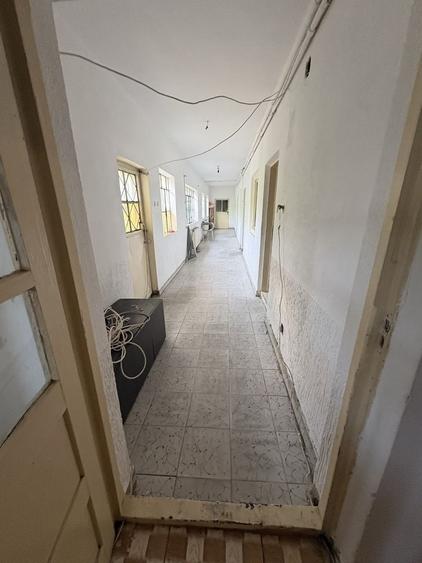 Casă cu 2 camere în Central
