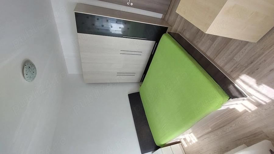 Apartament cu 3 camere decomandat în Giroc