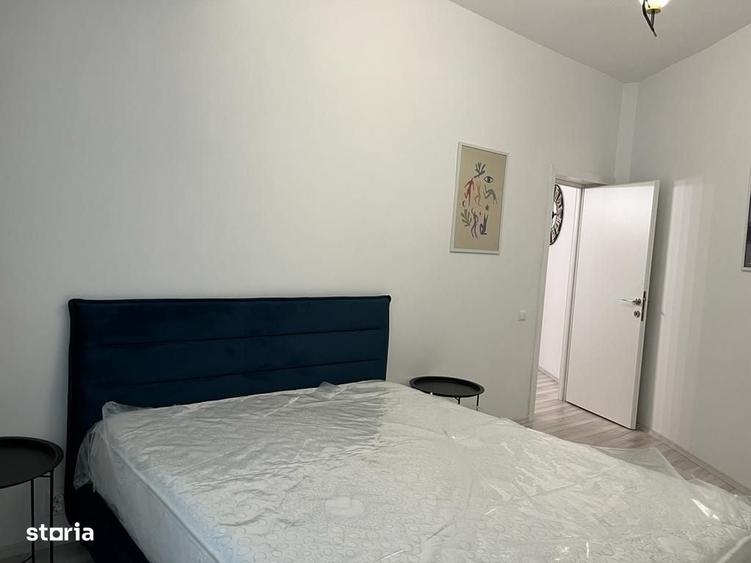 Apartament cu 3 camere decomandat în Păcii