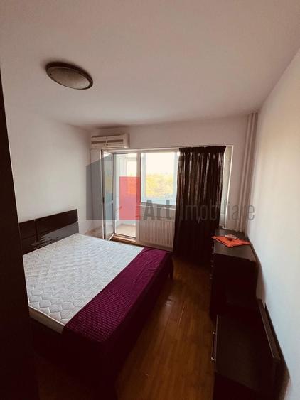 Apartament cu 3 camere decomandat, mobilat în Colentina