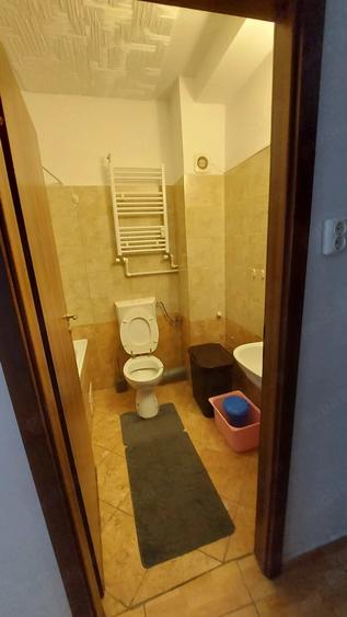 Apartament cu 2 camere decomandat în Far