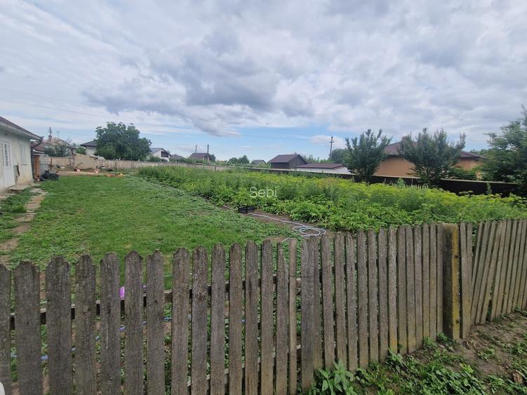 Casa , Teren posibilitate investitie/ afacere