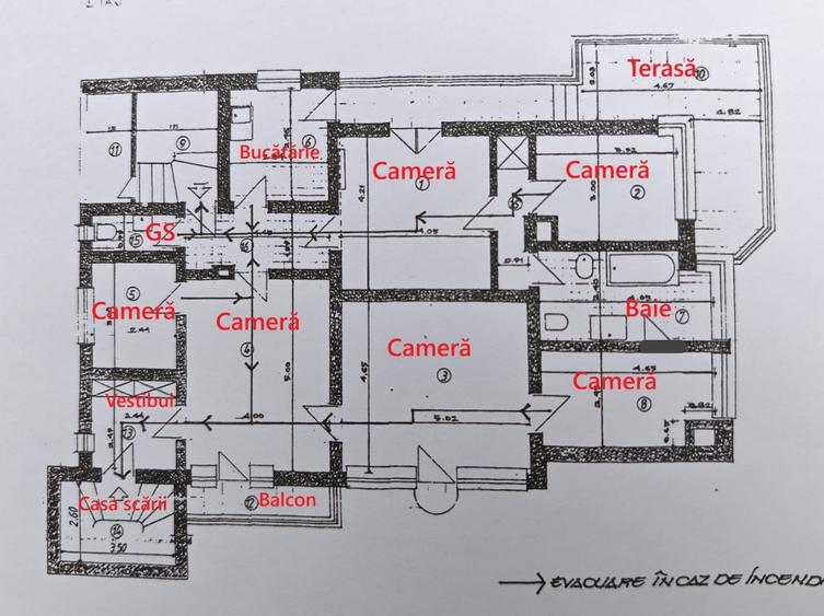 Apartament cu 6 camere nedecomandat în Aviatorilor