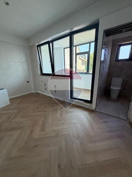 Apartament cu 3 camere decomandat, mobilat în 1 Mai