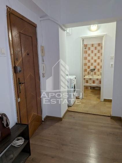 Apartament cu 2 camere decomandat, mobilat în Central