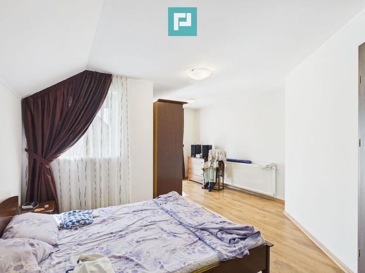 Casă individuală cu 4 camere cu Canalizare în Calea Clujului