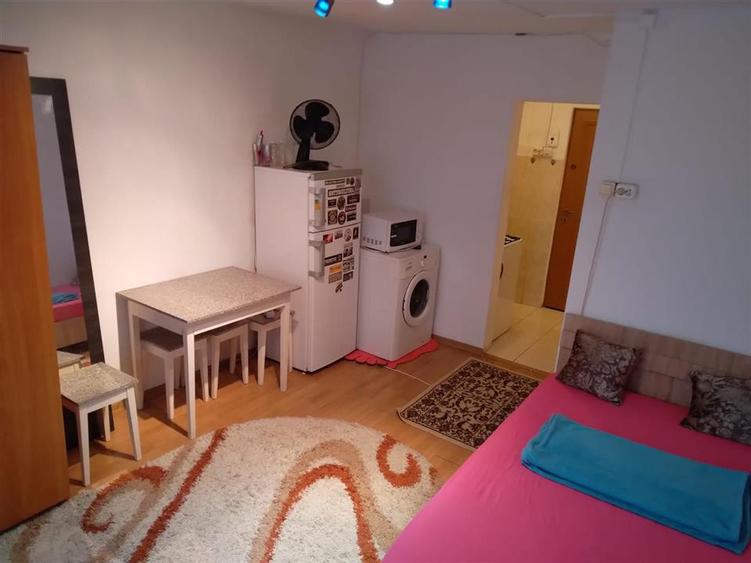 Garsonieră semidecomandată în Aradului