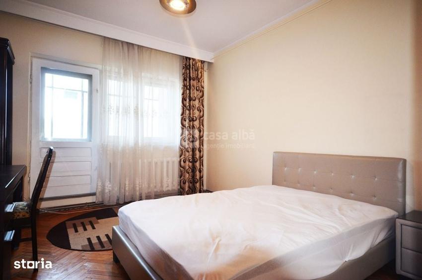 Apartament cu 4 camere decomandat în Gară