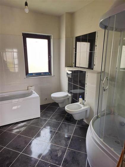 Casă individuală cu 3 camere cu Teren 3841 Mp în Schitu Duca