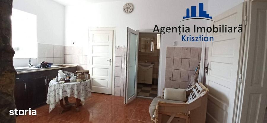 Casă cu 3 camere decomandat cu Teren 360 Mp în Burdea