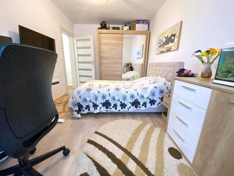 Apartament cu 3 camere decomandat, mobilat în Hipodrom 1