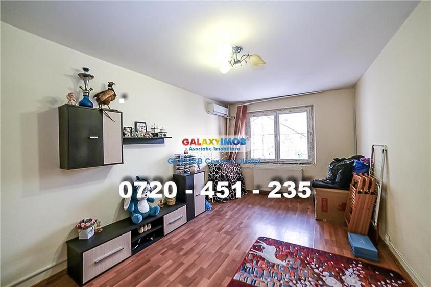 Apartament cu 3 camere decomandat, mobilat în Baicului