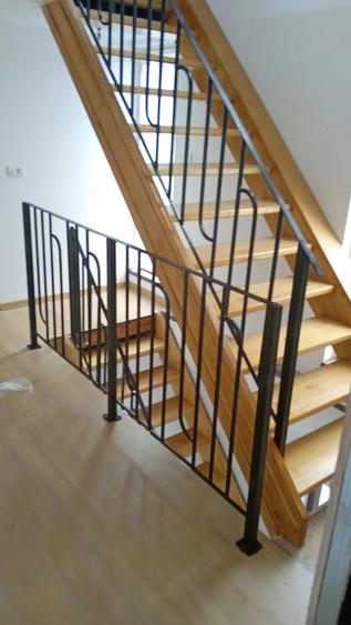 Casă cu 6 camere cu Teren 850 Mp în Breaza de Sus