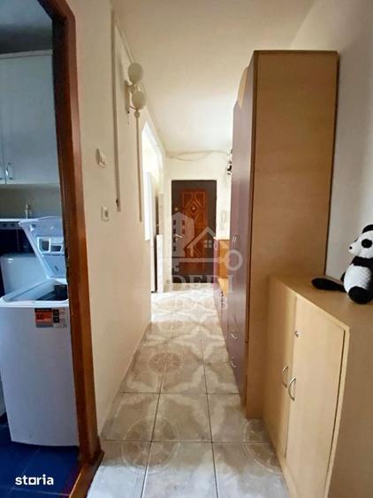 Apartament cu 3 camere decomandat în Orașul Nou