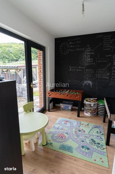 Casa de vanzare (+ teren de sport privat) - Baciu, Pope?ti, Cluj