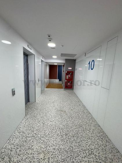 Apartament cu 4 camere decomandat, mobilat în Floreasca