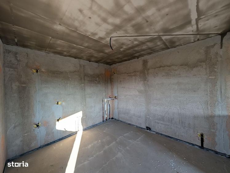 Casă cu 4 camere cu Teren 500 Mp în Măgura