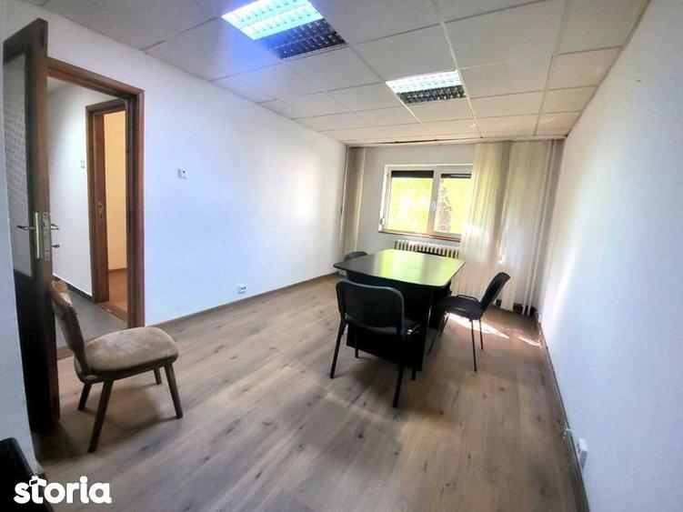 Apartament cu 4 camere, mobilat în Central