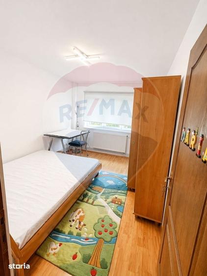 Apartament cu 3 camere decomandat în Central